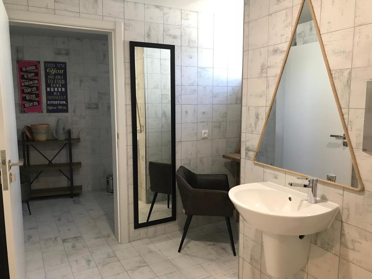 Royal Beach Hostel Прая-да-Віторія Екстер'єр фото